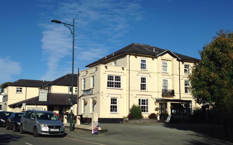 Padarn Hotel